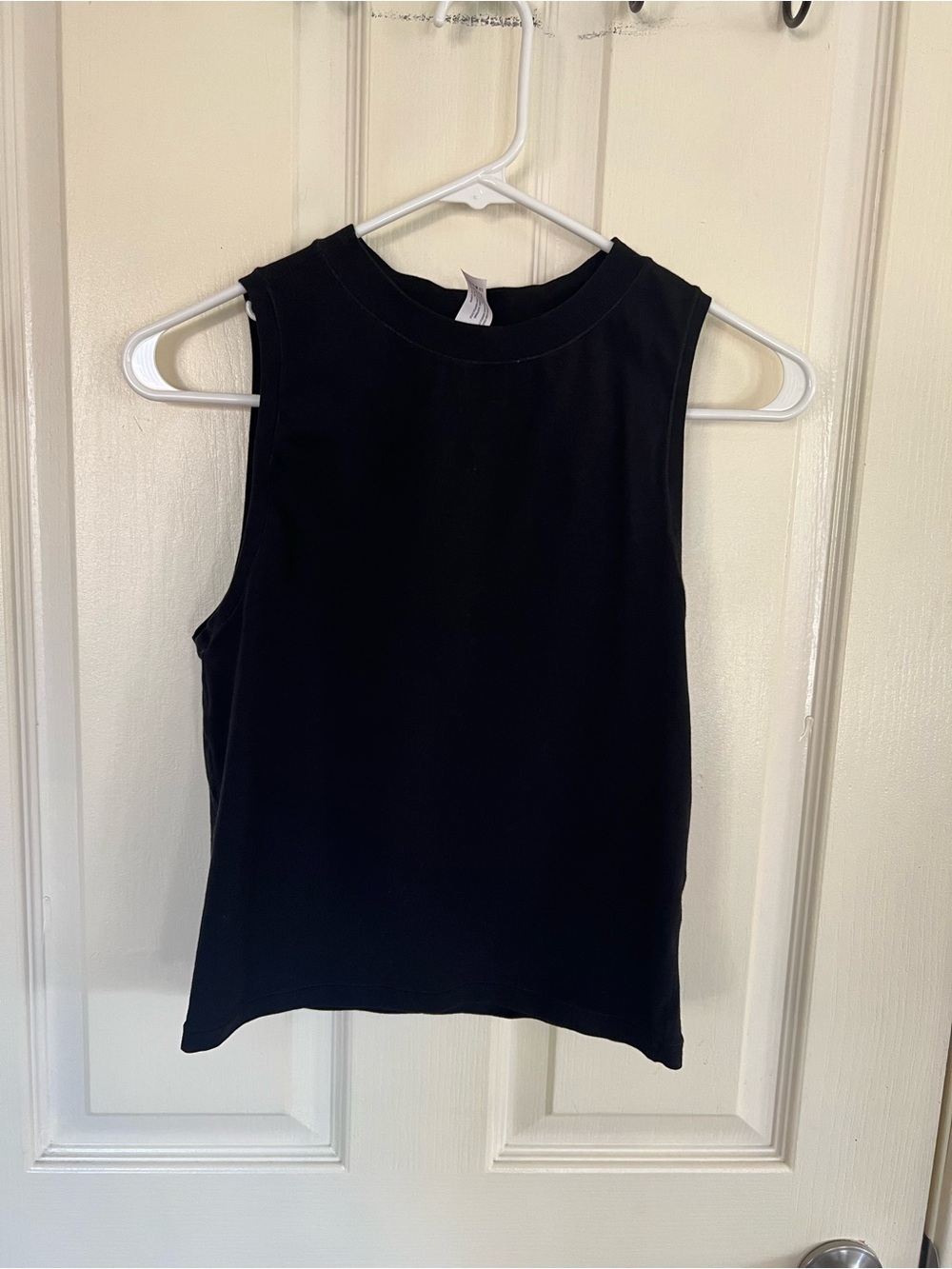 Yogalicious AirLite Melissa Crop Tank Black Sleeveless Athleisure Top Large